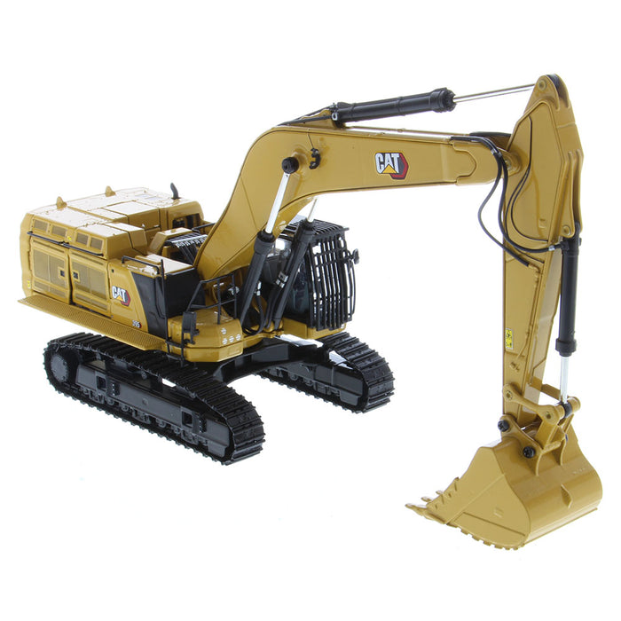 1:50 Cat® 395 Super-Large Next-Generation Hydraulic-Excavator (GP version), with 2 additional work tools Hammer and Shear