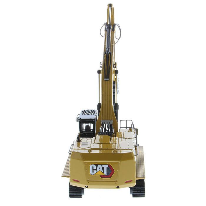 1:50 Cat® 395 Super-Large Next-Generation Hydraulic-Excavator (GP version), with 2 additional work tools Hammer and Shear