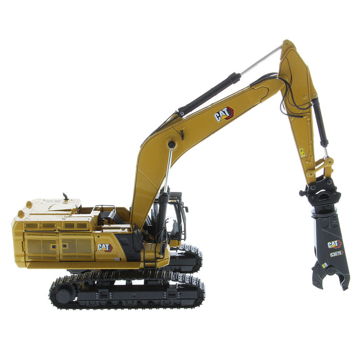 1:50 Cat® 395 Super-Large Next-Generation Hydraulic-Excavator (GP version), with 2 additional work tools Hammer and Shear