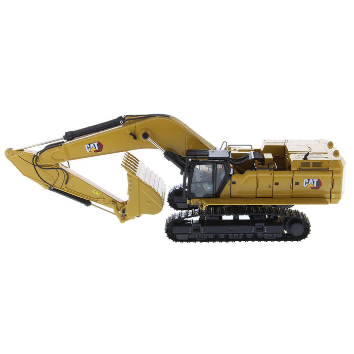 1:50 Cat® 395 Super-Large Next-Generation Hydraulic-Excavator (GP version), with 2 additional work tools Hammer and Shear