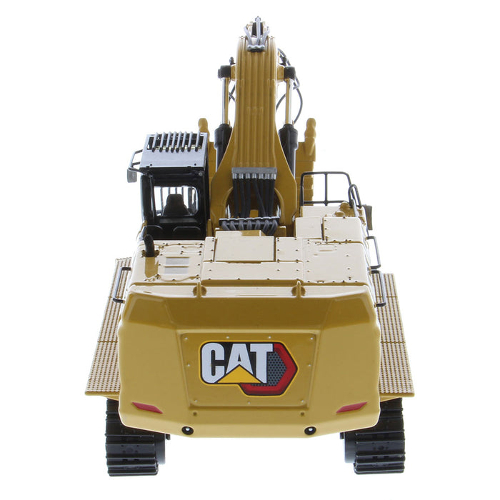 1:50 Cat® 395 Super-Large Next-Generation Hydraulic-Excavator (GP version), with 2 additional work tools Hammer and Shear