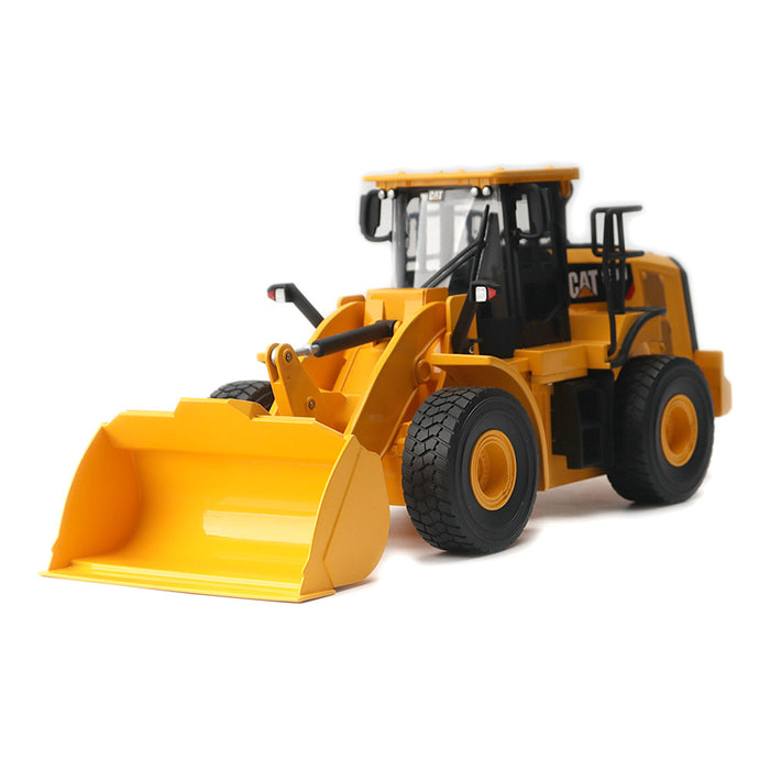 1:24 Radio Control Cat 950M Wheel Loader