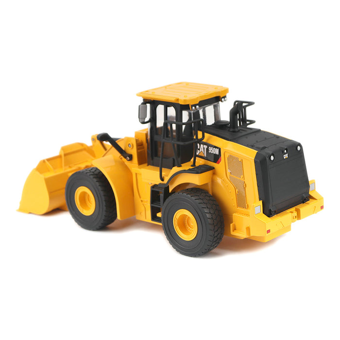 1:24 Radio Control Cat 950M Wheel Loader