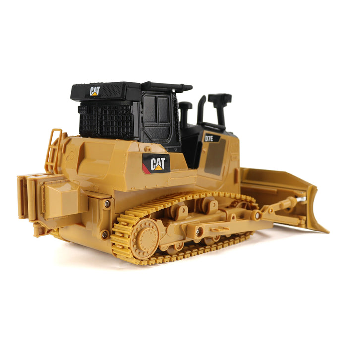1:32 Diecast Cat D7E Track Type Tractor