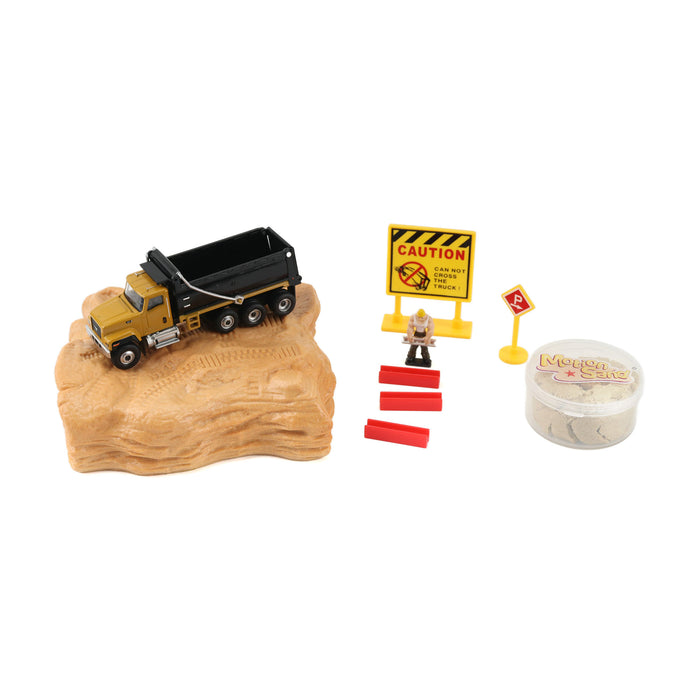 1:87 Cat Earth Mover Playset (includes interlocking landscape base, motion sand, and accessories) (Containers 4 units each of 84551, 84552, 84553, 84554, 84555, & 84556)