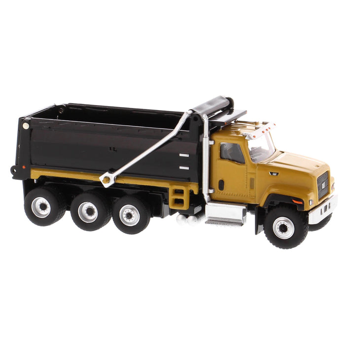 1:87 Cat® CT681 Dump Truck