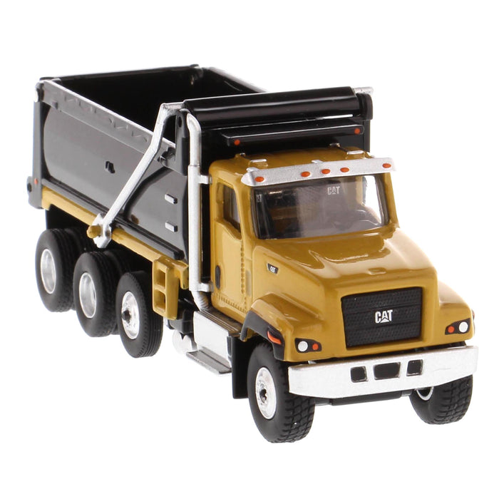 1:87 Cat® CT681 Dump Truck