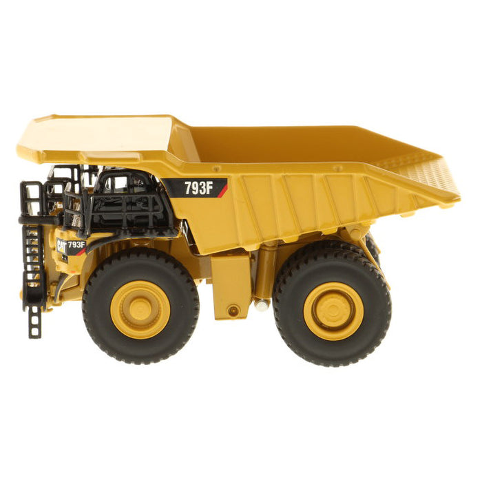 1:125 Cat 793F Mining Truck
