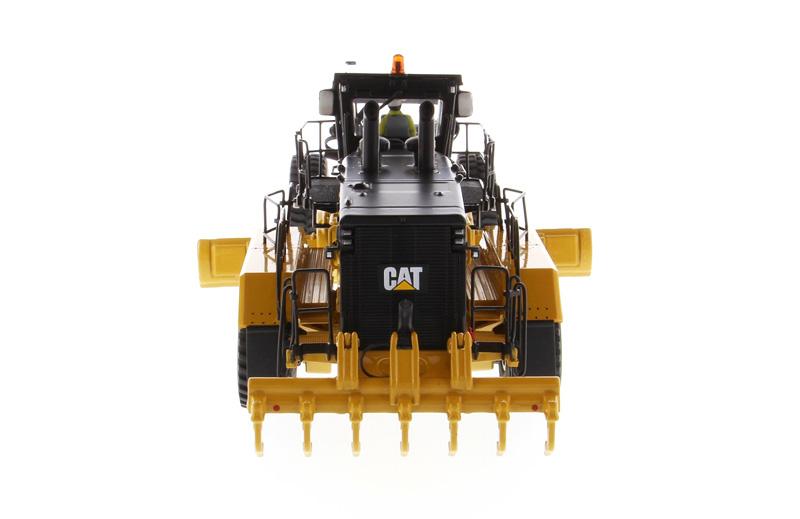 1:50 Cat® 24 Motor Grader