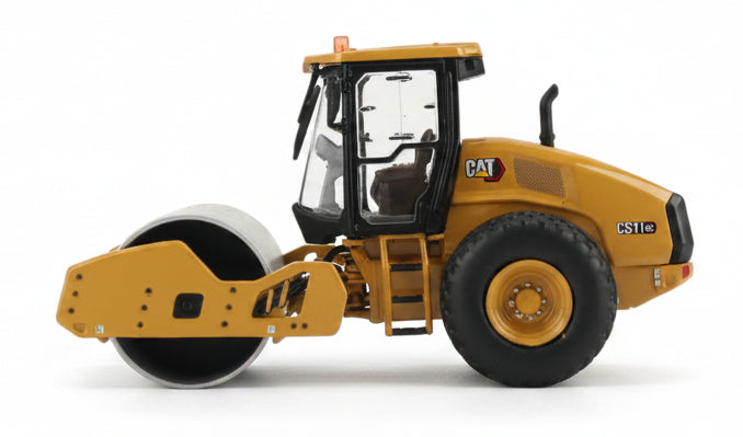 1:50 Cat® CS11 GC Soil Compactor