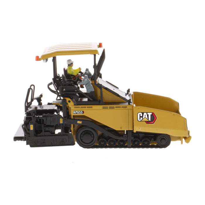 1:50 Cat AP655F Asphalt Paver