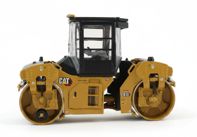 1:50 Cat® CB-13 Tandem Vibratory Roller with Cab