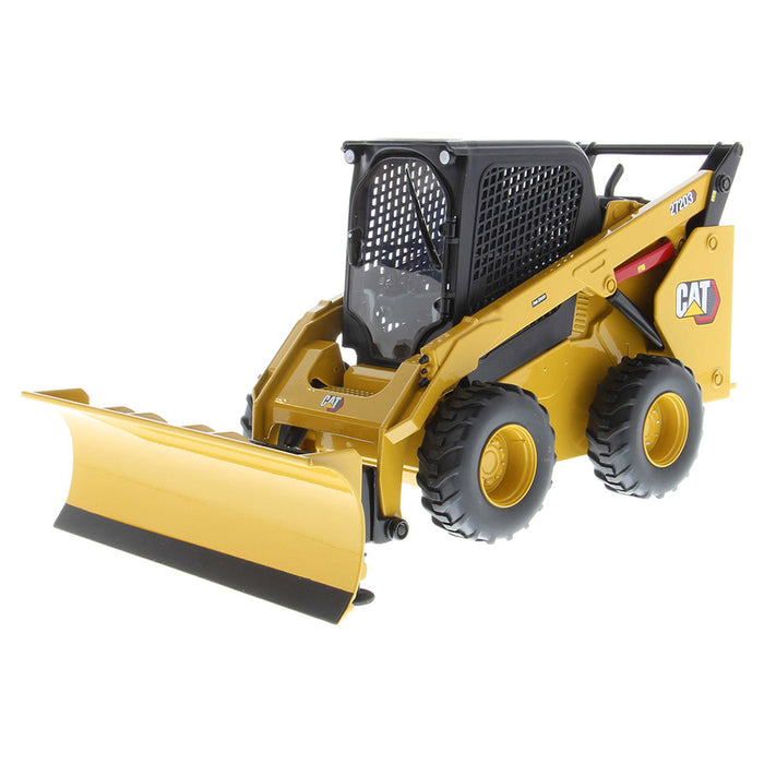 1:16 Cat 272D3 Skid Steer Loader + bucket, pallet forks, broom and snow blade accessories (Yellow + Black assortment)