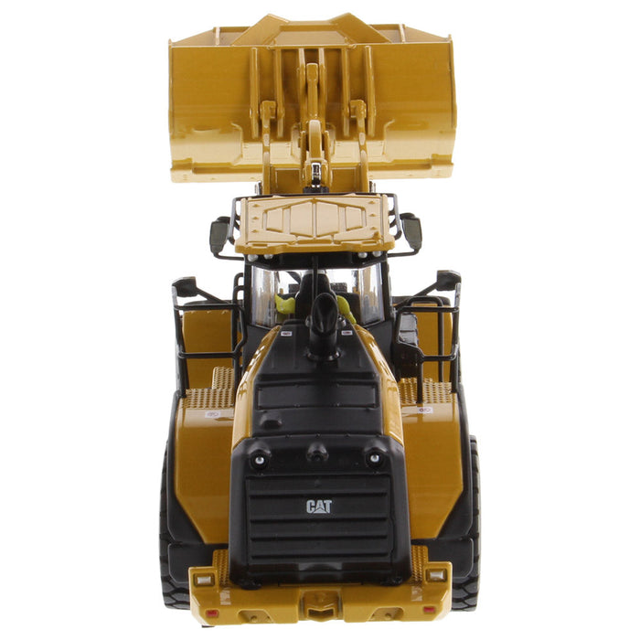 1:50 Cat® 972 XE Wheel Loader