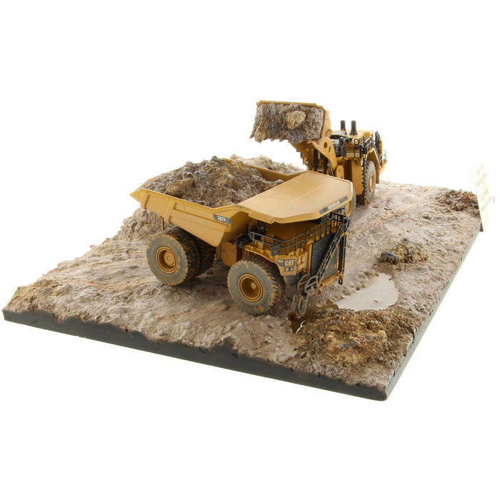 1:125 Scale Weathered 994K Wheel Loader & CAT 797 Mining Truck