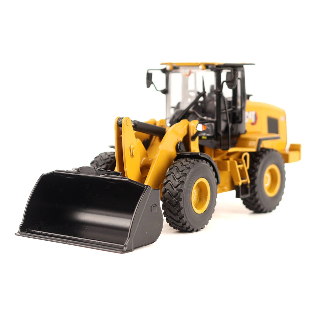 1:50 Cat 930 Wheel Loader — Diecast Masters America