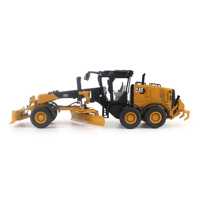 1:50 Cat 150 JOY AWD Motor Grader