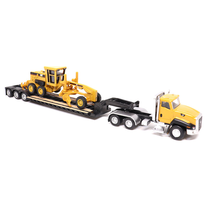 Diecast Masters | Caterpillar CT681 Concrete Mixer 1:87 (HO) Scale Diecast Masters | Caterpillar CT681 Concrete Mixer 1:87 (HO) Scale