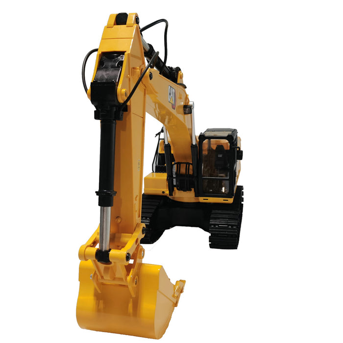 1:16 Cat® 320 Radio Control Excavator with Bucket, Grapple and