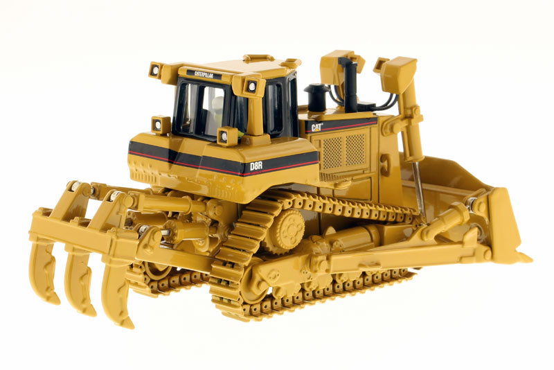 1:50 Cat® D8R Track-Type Tractor — Diecast Masters America