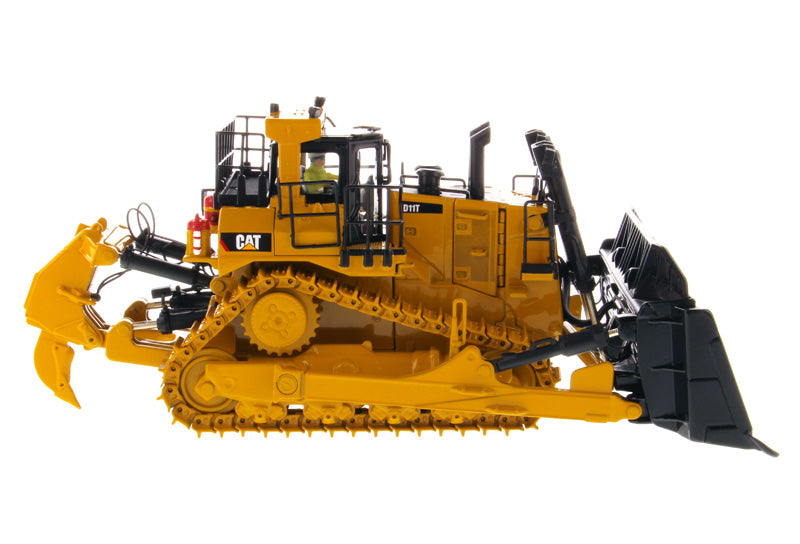 1:50 Cat® D11T Track Type Tractor — Diecast Masters America