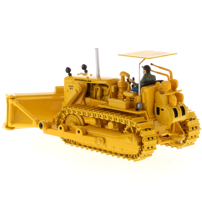 1:50 Cat®D7C Track Type Tractor — Diecast Masters America
