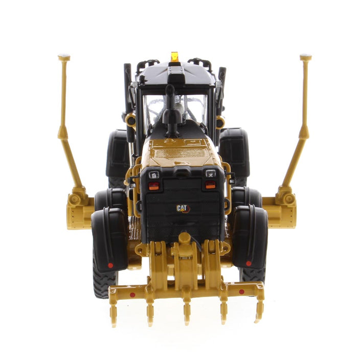 1:50 Cat® 150 Motor Grader — Diecast Masters America