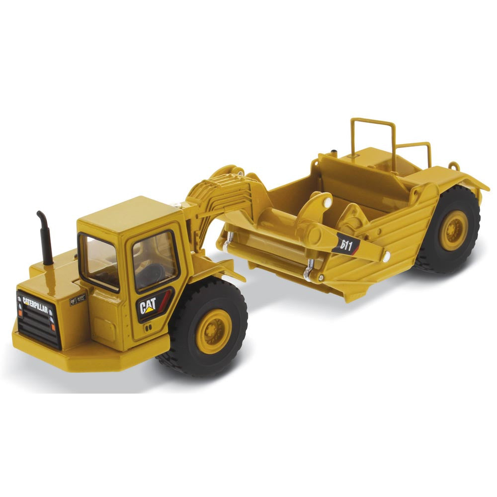 1:64 Cat Wheel Tractor 611 Scraper — Diecast Masters America